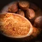 Preview: Muskatnuss gemahlen – feines, hellbraunes Muskatpulver mit warmem, nussig-süßem Aroma und holziger Note