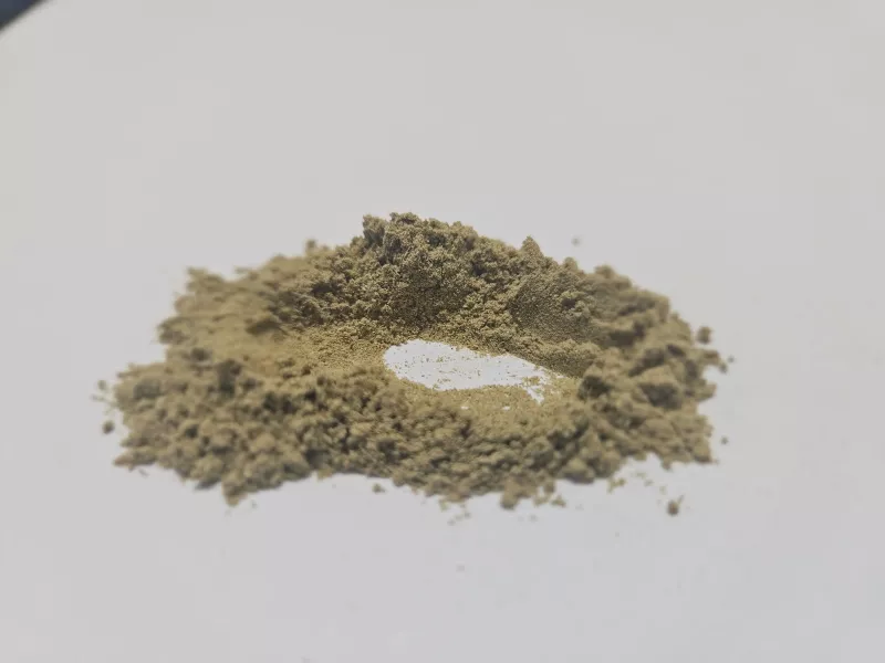 Tschubritza Gewürzzubereitung – grün-braune Kräutersalz-Mischung mit Bohnenkraut, Liebstöckel, Sellerie & Bockshornkleesamen für authentische bulgarische Gerichte