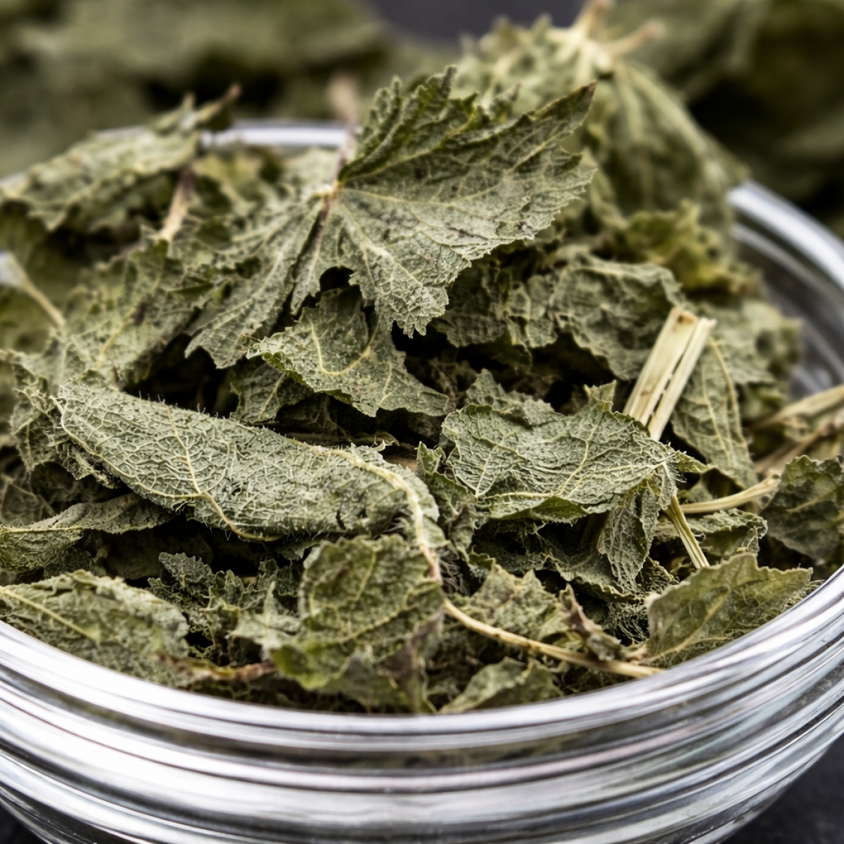 Preview: Getrocknete Brennnesselblätter für Tee