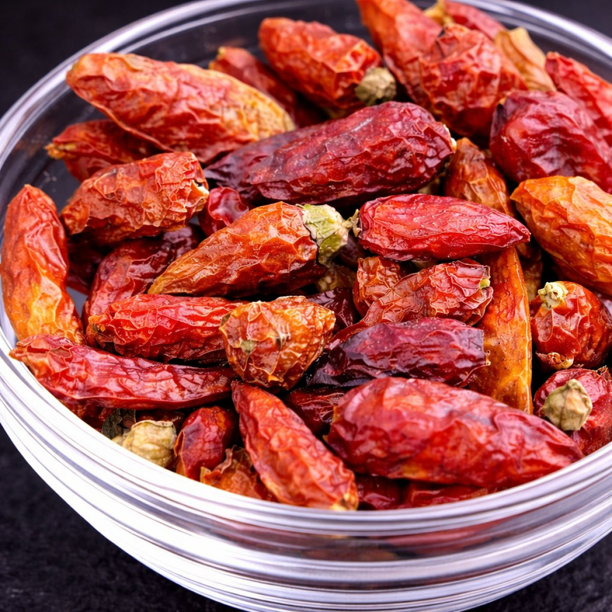 Bird Eye Chili Schoten – besonders scharfes Chili Gewürz