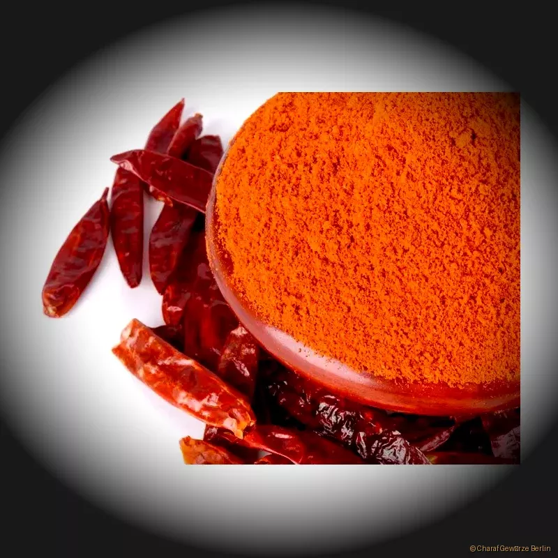 Preview: Chilies gemahlen – feines rotes Chilipulver mit intensiver Schärfe und fruchtigem Aroma