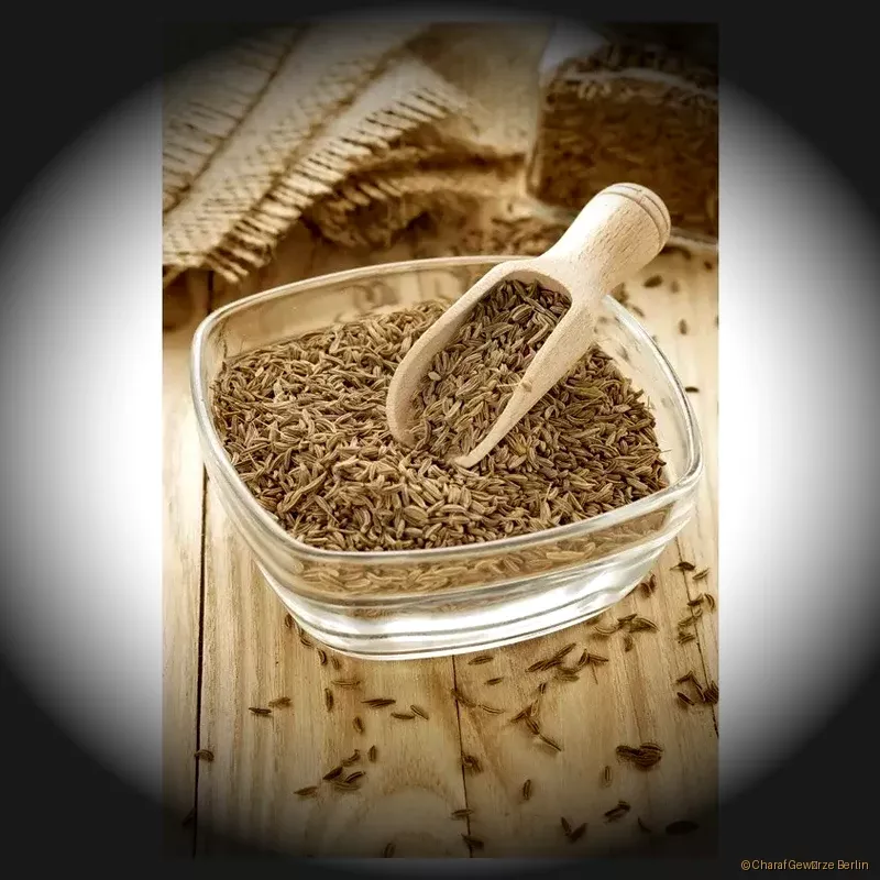 Preview: Cumin ganz oder gemahlen – aromatische Kreuzkümmelsamen und feines Pulver mit erdiger Würze