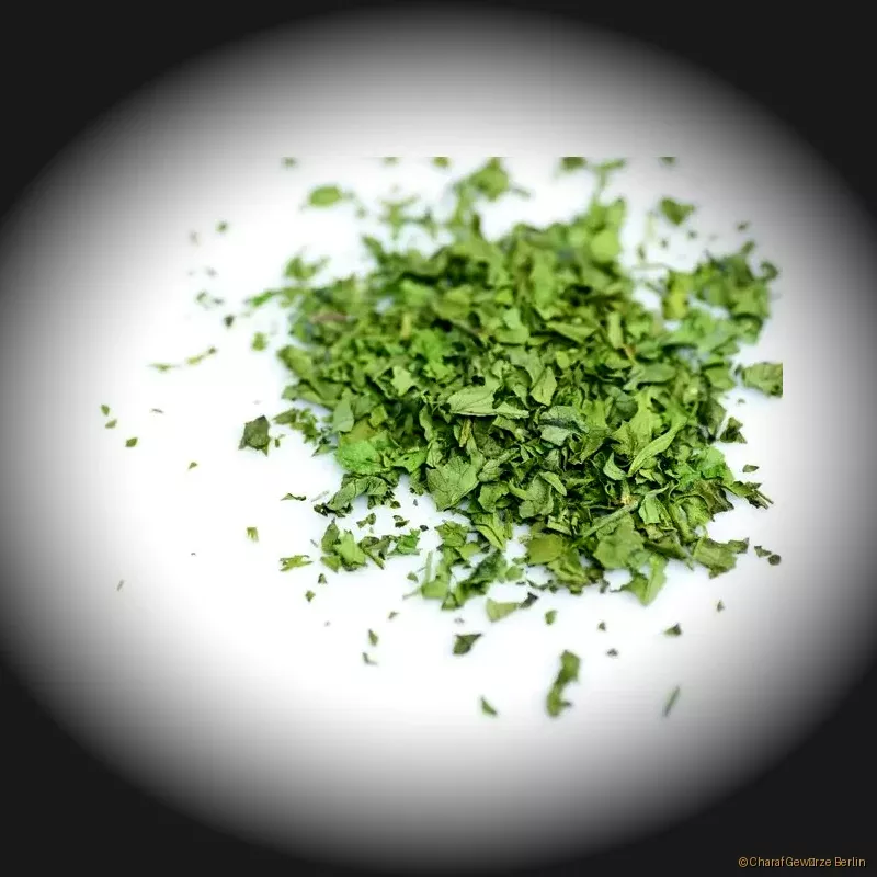 Korianderblätter gerebelt 25 g – Charaf Gewürze Berlin