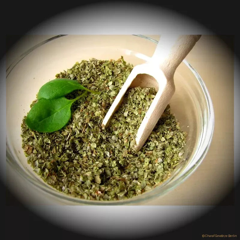 Liebstöckel gerebelt 25 g – Charaf Gewürze Berlin