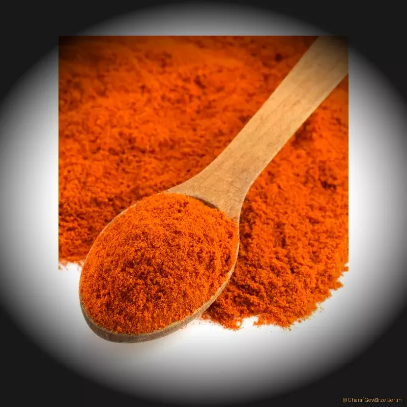 Preview: Paprika scharf gemahlen – feines, tiefrotes scharfes Paprikapulver mit würzig-fruchtigem Aroma und spürbarer Schärfe