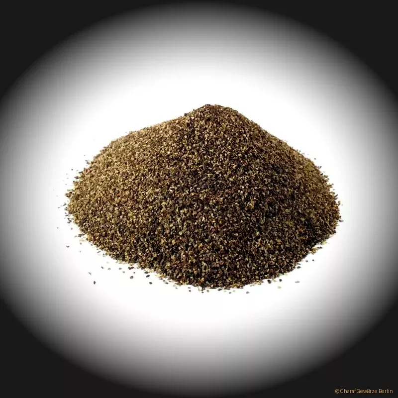 Preview: Pfeffer schwarz ganz, gemahlen oder geschrotet – schwarze Pfefferkörner, feines Pulver und grobe Schrotung mit intensiv würzig-scharfem Aroma