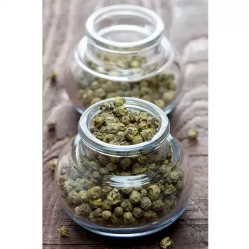 Pfeffer,Pfeffer grün ganz