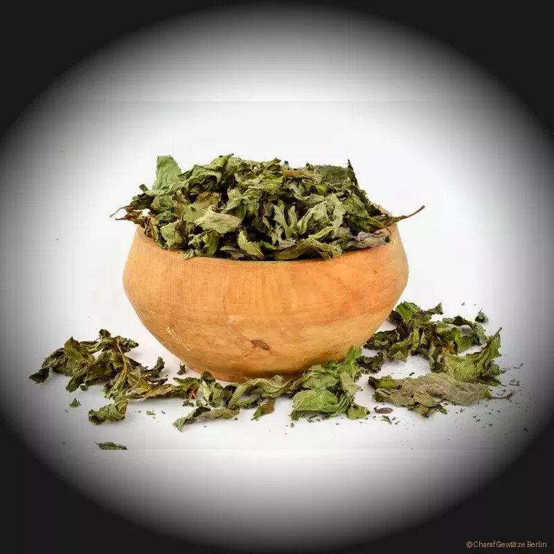 Pfefferminzblätter – dunkelgrüne, getrocknete Pfefferminzblätter mit intensiv frischem Mentholaroma und kühlender Wirkung