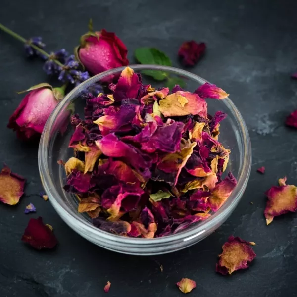 Rosenblüten 20 g – Charaf Gewürze Berlin