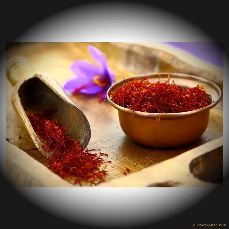 Safran Fäden – reine rote Safranfäden mit intensivem Aroma und leuchtend goldgelber Färbekraft