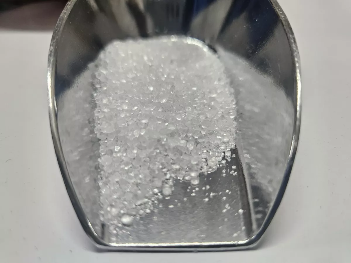 Zitronensäure E 330 – feines, weißes kristallines Pulver als vielseitiges Säuerungsmittel für Küche & Haushalt