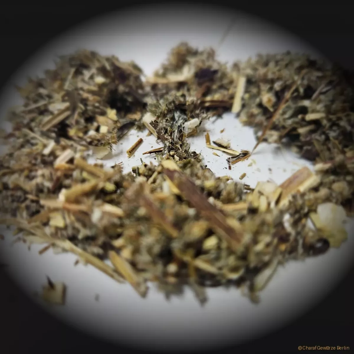 Getrocknetes Beifußkraut – aromatisches Kräutergewürz