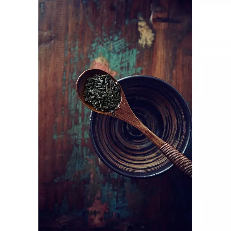 Grüner Tee Gun Powder – handgerollte, kleine grüne Teekügelchen des klassischen chinesischen Perlentees mit kräftigem Aroma