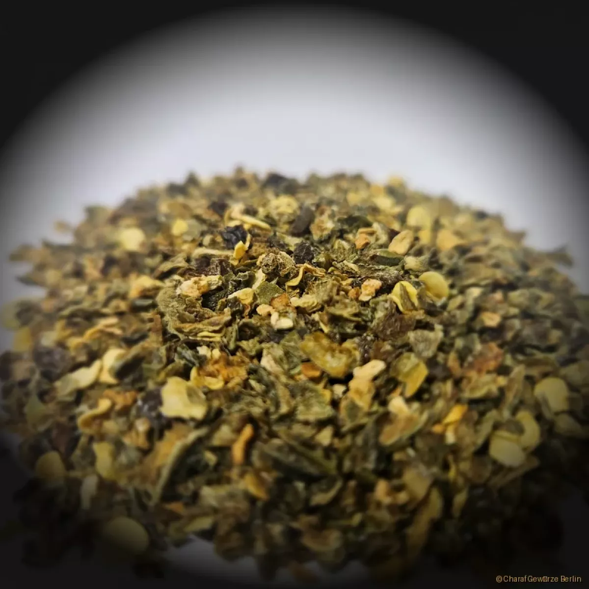 Jalapeño Chili grün 25 g – getrocknete Jalapeño Stücke von Charaf Gewürze Berlin