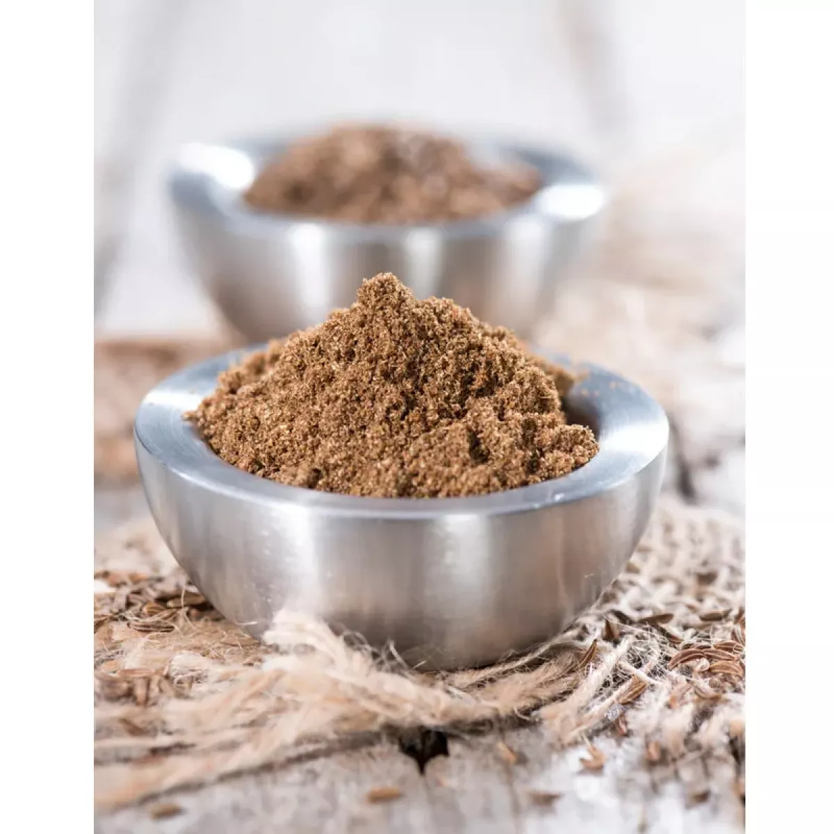 Kümmel,ganz,gemahlen