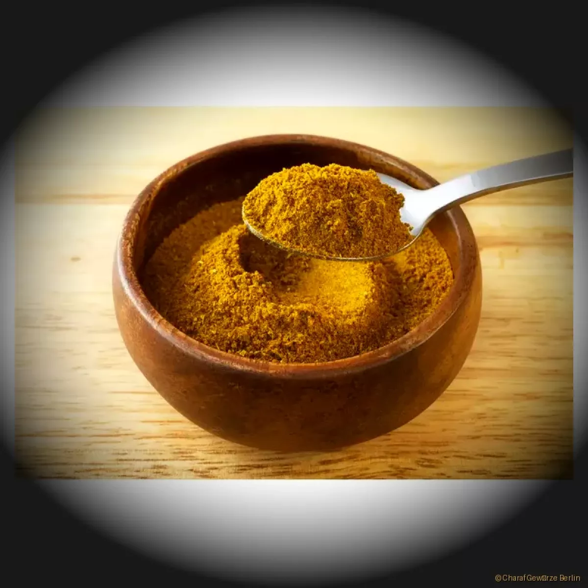 Ras El Hanout – goldbraune Gewürzmischung mit Curcuma, Zimt, Sternanis, Orangenschalen, Cumin & mehr für authentische marokkanische Gerichte