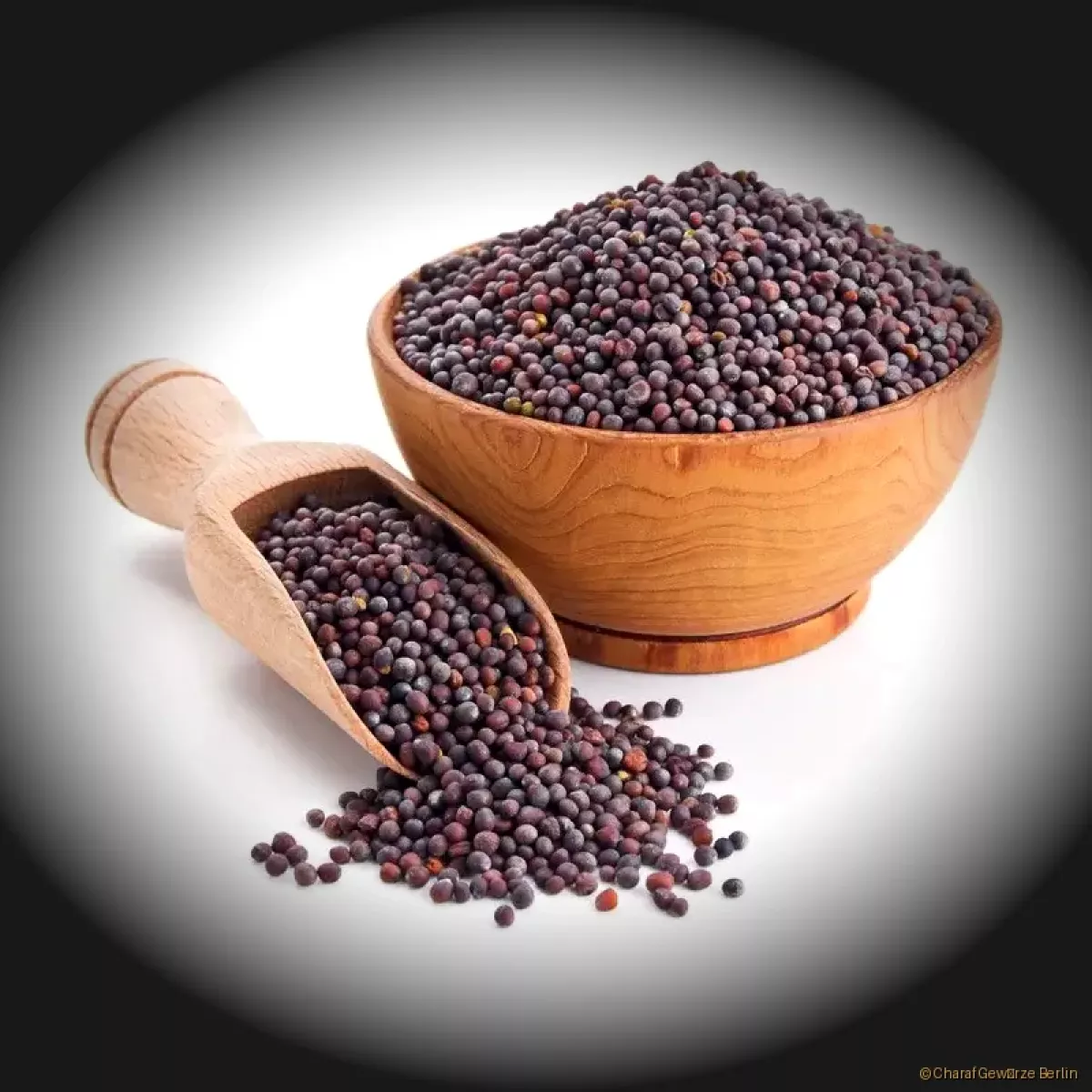 Senfkörner dunkel – kleine, tiefbraune bis schwarzbraune Senfsamen mit kräftig-würzigem Aroma und intensiver Schärfe